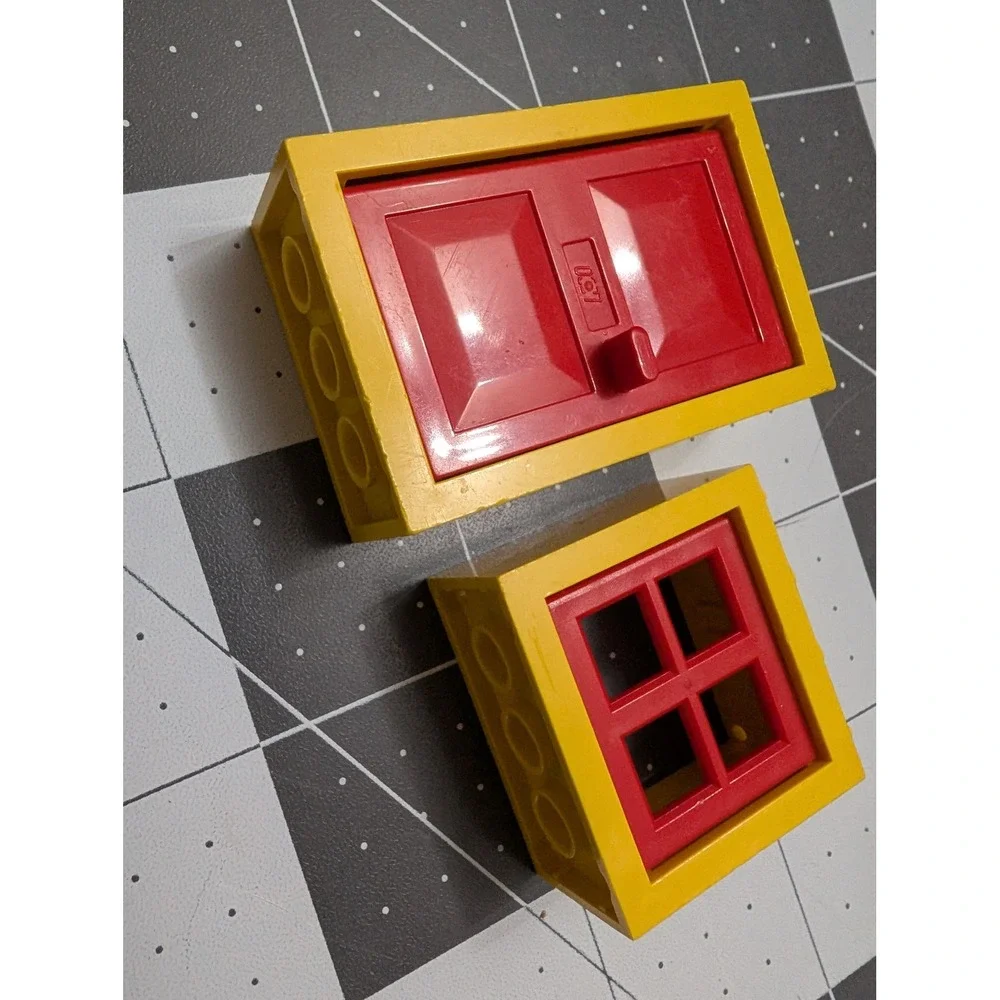 Lego‎ Branded Window & Door lot two yellow red replacement part